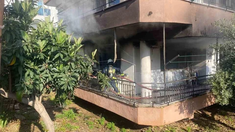Antalya'da Yanan Evde Yaralanma Olayı
