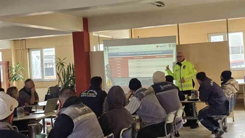 Afyonkarahisar'da Fabrika Çalışanlarına Eğitim Verildi