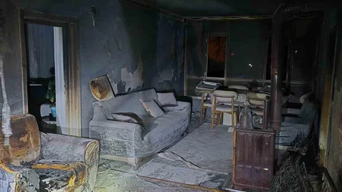 Van'da Ev Yangını Çıktı