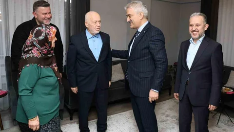 Düzce'de Vali Makas, Hafız Yılmaz'ı Ziyaret Etti