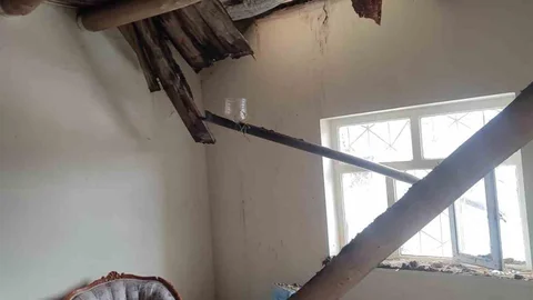 Hakkari'de Aile Evinin Çökmesi