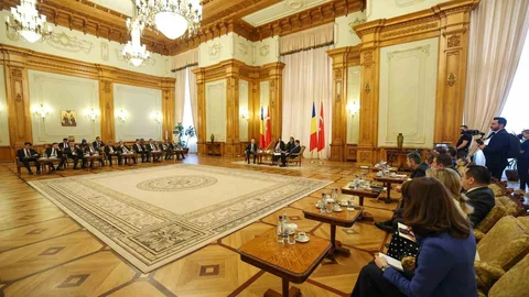 Bükreş'te TBMM Başkanı Kurtulmuş Görüştü