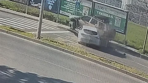 Tekirdağ'da Trafik Kazası Kameralara Yansıdı