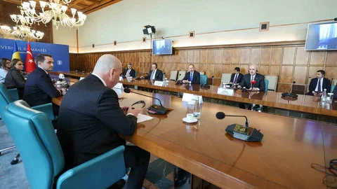 TBMM Başkanı Kurtulmuş Romanya'da Görüştü