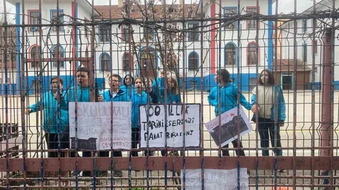 Mimar Kemal Ortaokulu'na Devir Tepkisi