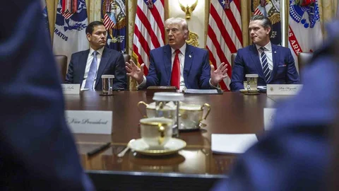 Trump: "İran, Anlaşma İçin Yalvarıyor"