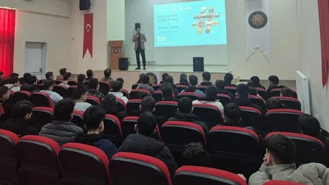 Bayburt'ta Öğrencilere Yapay Zekâ Eğitimi Verildi