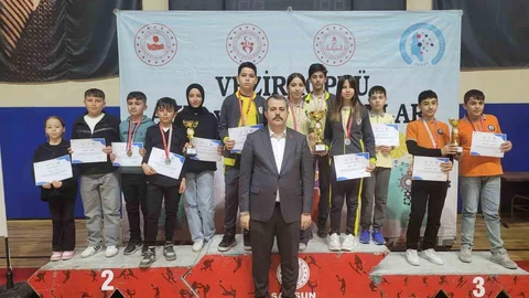 Samsun'da Akıl ve Zeka Oyunları Turnuvası Sona Erdi