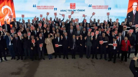 Mersin'de Hizmet Araçları Destekleme Töreni