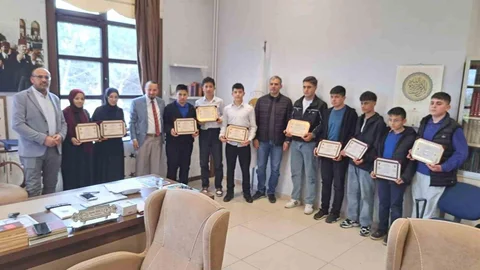 Simav'da Hafızlık Belgesi Töreni