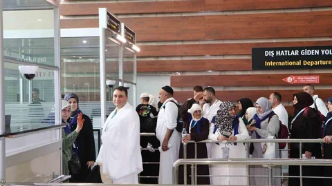 Elazığ'da Umre Uğurlaması Yapıldı