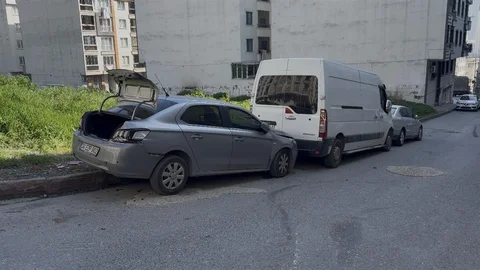 Esenyurt'ta Servis Minibüsü Freni Boşaldı
