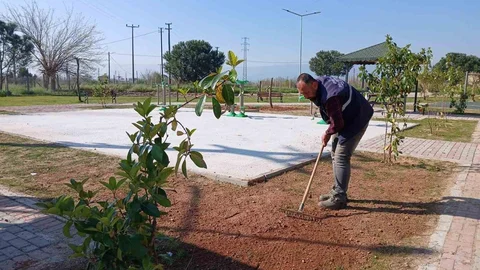 Işıklı Parkı'nda Çevre Düzenlemesi Başladı