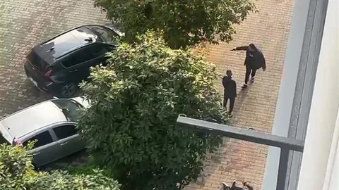 Adana'da Eşine Ateş Açtı