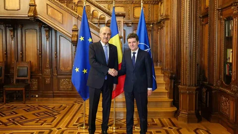 TBMM Başkanı Kurtulmuş Romanya'da Kabul Edildi