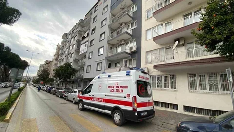 Yaşlı Kadın Balkonda Bulundu