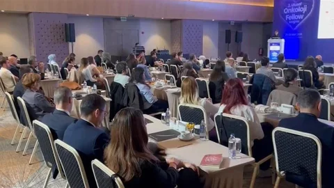 Genç Onkologlar Kemer'de Bir Araya Geldi