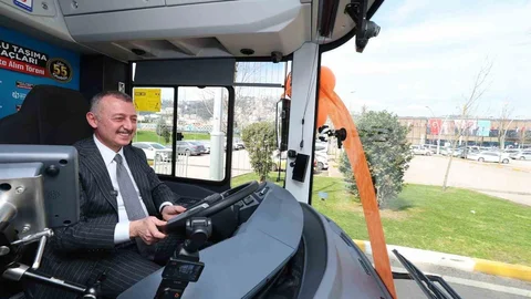 Kocaeli'ye 55 Yeni Çevre Dostu Otobüs Eklendi