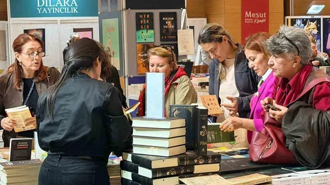 Kepez Kitap Fuarı Başladı