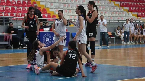 Yozgat'ta Basketbol Yarıfinalleri Sona Erdi