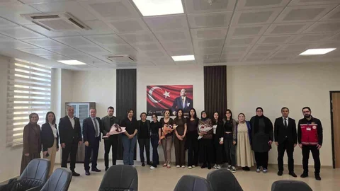 Şehit Anneleri Gençlerle Buluştu