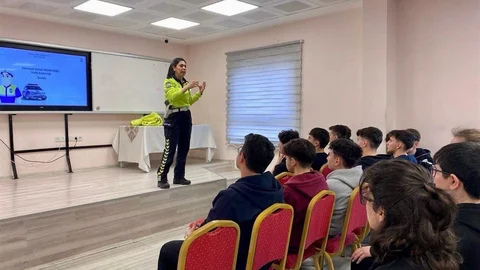 Bilecik'te Öğrencilere Trafik Eğitimi Verildi