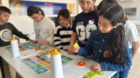 Yaparak Yaşayarak Öğrenme Merkezi Mersin'de Açıldı