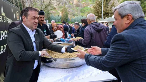 Bilecik’te Şifalı Pilav İkramı