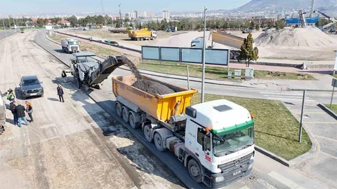 Kayseri'de Kartal Kavşağı'nda Yoğun Çalışmalar