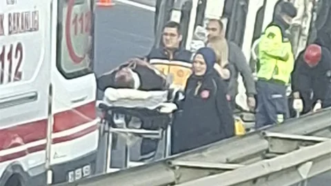 Osmaniye'de Tır Devrildi