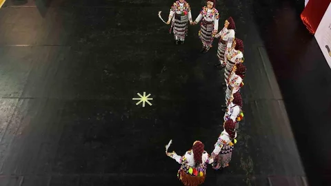 Kırıkkale'de Halk Oyunları Yarışması Yapıldı