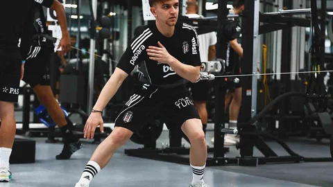 Beşiktaş Salonda Antrenman Yaptı