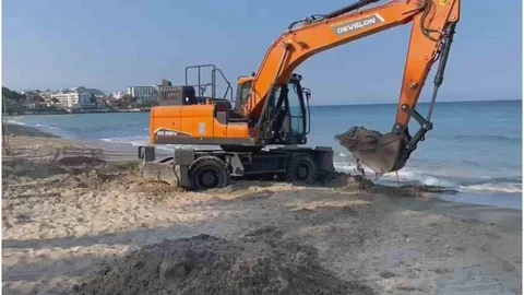 Kuşadası Plajları Turizm Sezonuna Hazırlanıyor