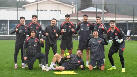 Ümit Milli Takım Yağmurda Antrenman Yaptı