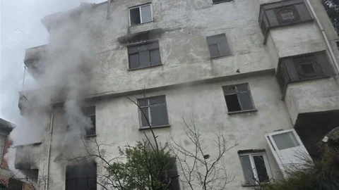 Mudanya'da Apartman Yangını Paniği