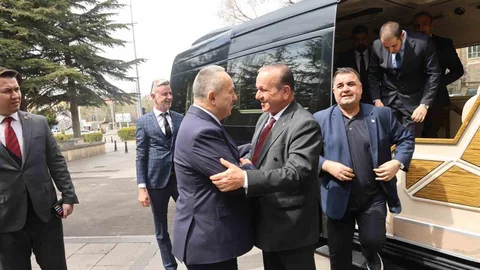 KKTC Başbakan Yardımcısı Ataoğlu'ndan Ziyaret Çağrısı