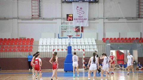 Uşak'ta U18 Kızlar Basketbol Şampiyonası Tamamlandı
