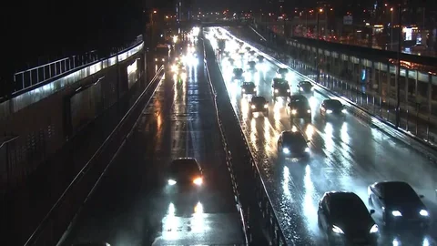 İstanbul'da Sağanak Yağış Etkili Oldu