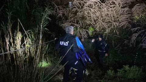 Azgın Dereye Kapılan Sürücü Hayata Döndü