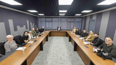 Mersin Sanatla Büyüyor