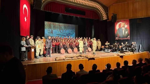 Mersin'de Duygusal Çanakkale Oratoryosu