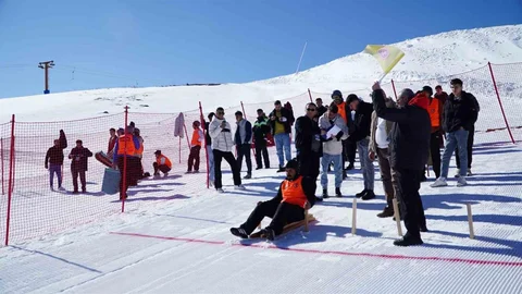 Erciyes'te Kızak Şampiyonası Yapıldı