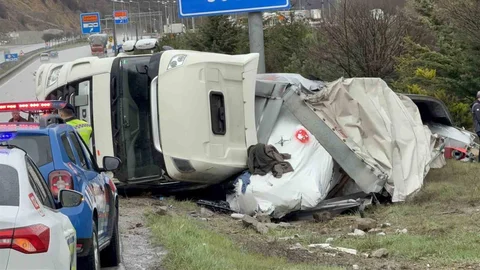Samsun'da Tır Devrildi, Bir Yaralı Var