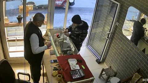 Mardin'de Kuyumcudan Altın Yüzük Çalındı