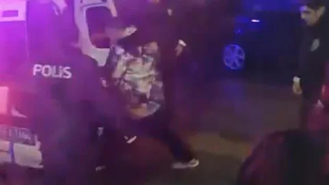 İzmir'de Öğrenci Yurduna Uygunsuz Giriş