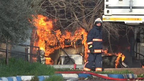 Kilis'te Prefabrik Yapıda Yangın Çıktı
