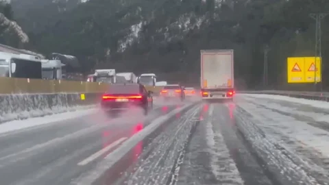 Adana'da Dolu Yağışı Ulaşımı Olumsuz Etkiledi