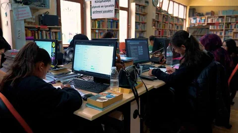 Didim Halk Kütüphanesi Gençlerin Buluşma Noktası