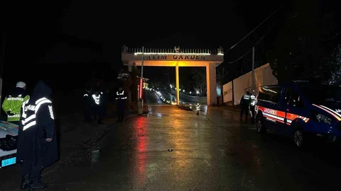 Uşak'ta Başkan Yalım'a Arama Yapıldı