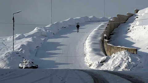 Yüksekova'da Kar Yağışı Etkili Oldu